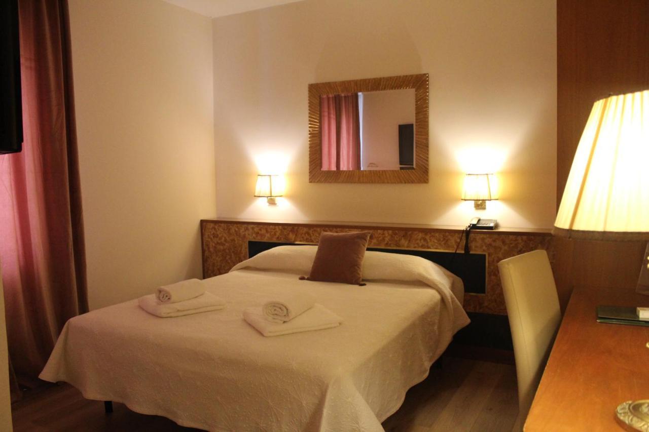Hotel Villa Pigalle Tezze sul Brenta Zewnętrze zdjęcie