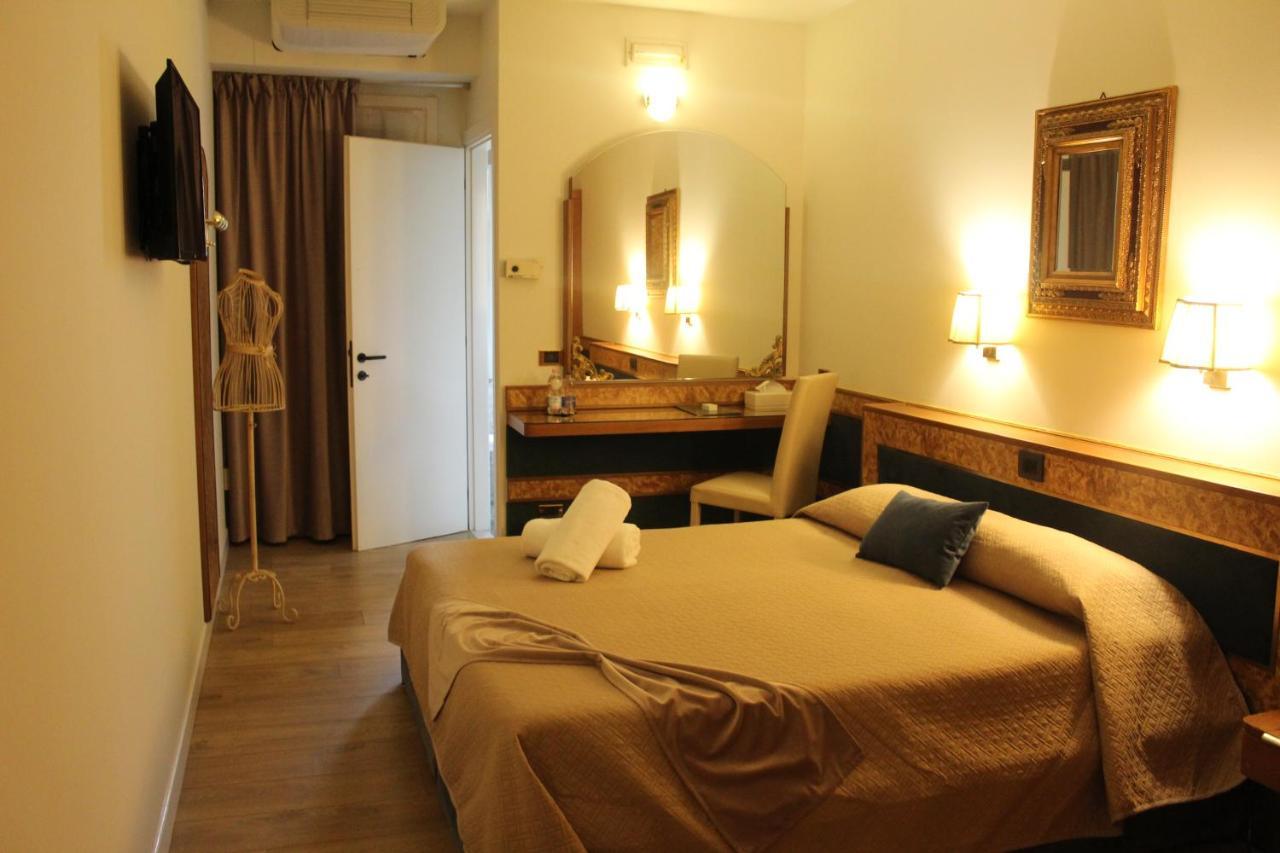 Hotel Villa Pigalle Tezze sul Brenta Zewnętrze zdjęcie