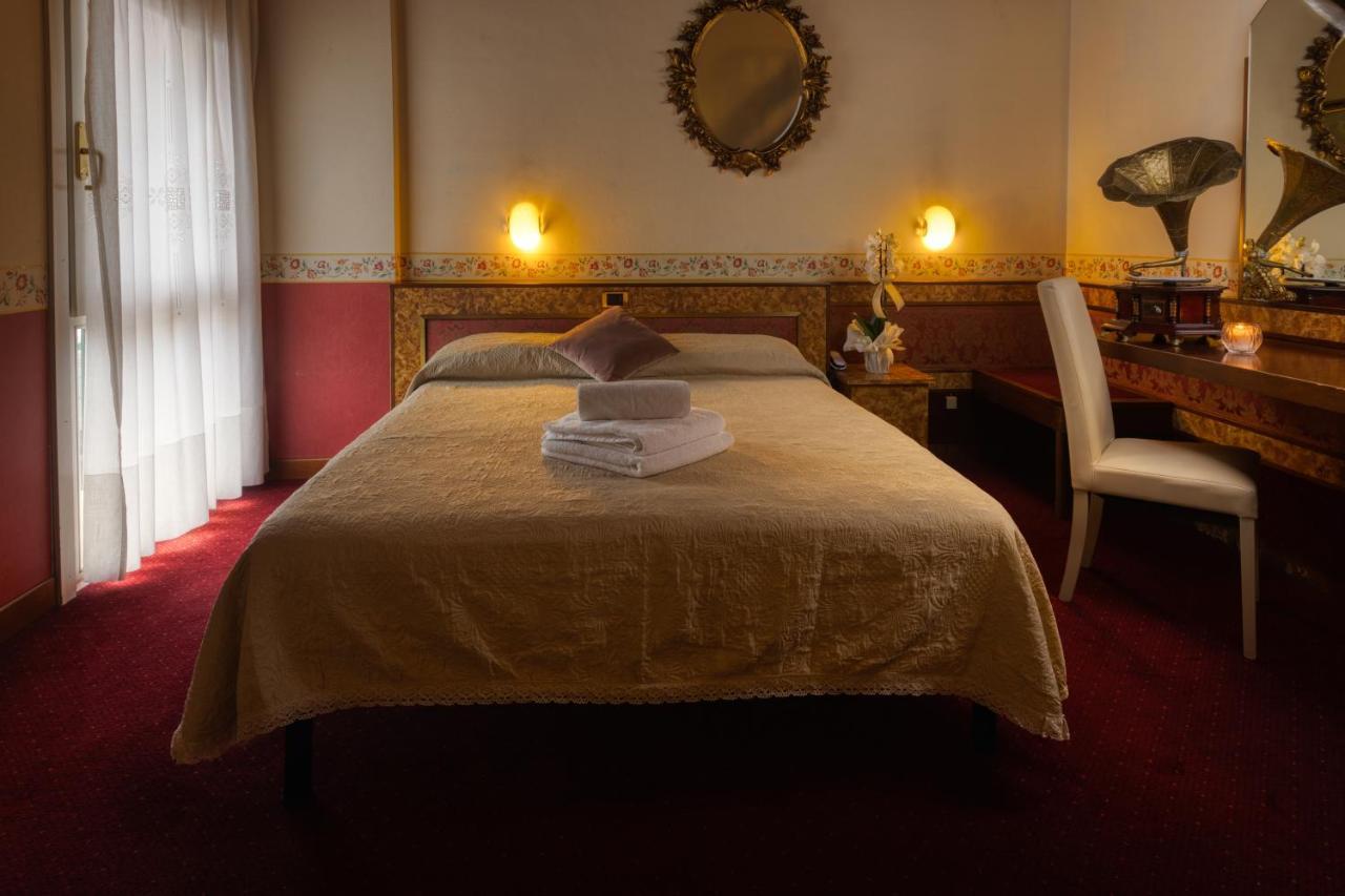 Hotel Villa Pigalle Tezze sul Brenta Zewnętrze zdjęcie